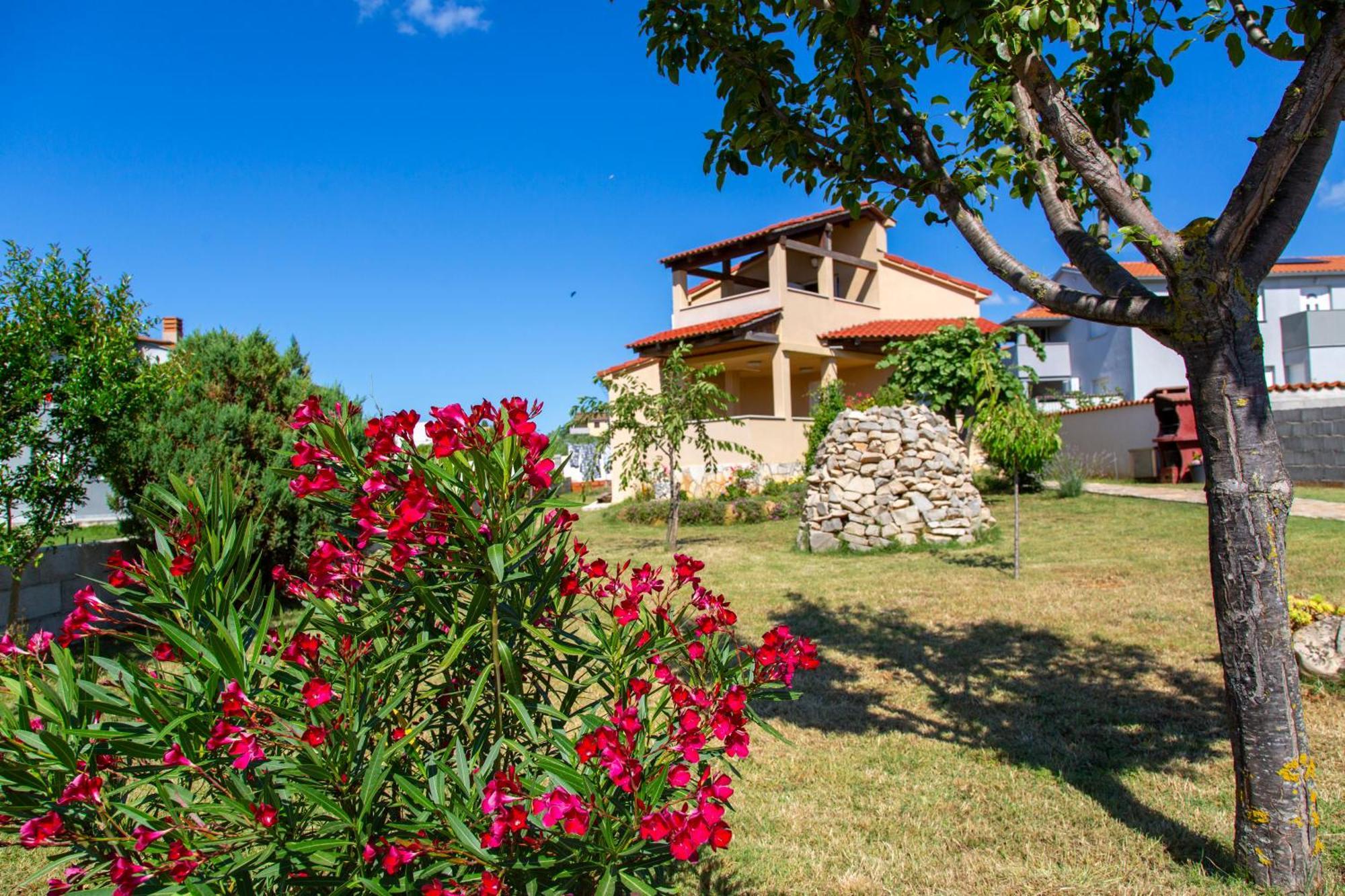 Apartman Viki Stinjan Пула Экстерьер фото